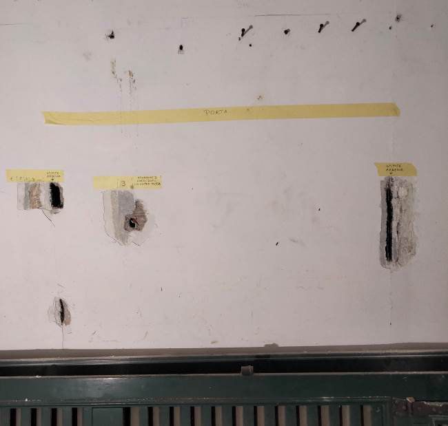 Affresco a finto marmo sotto gli scialbi